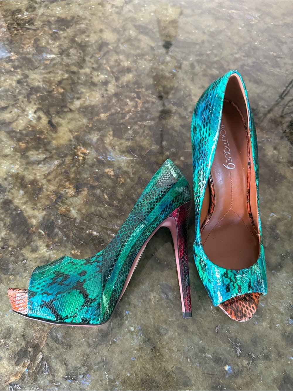 Boutique 9 Teal and Pink Snake-Print Stiletto Pumps - Picture 5 of 5